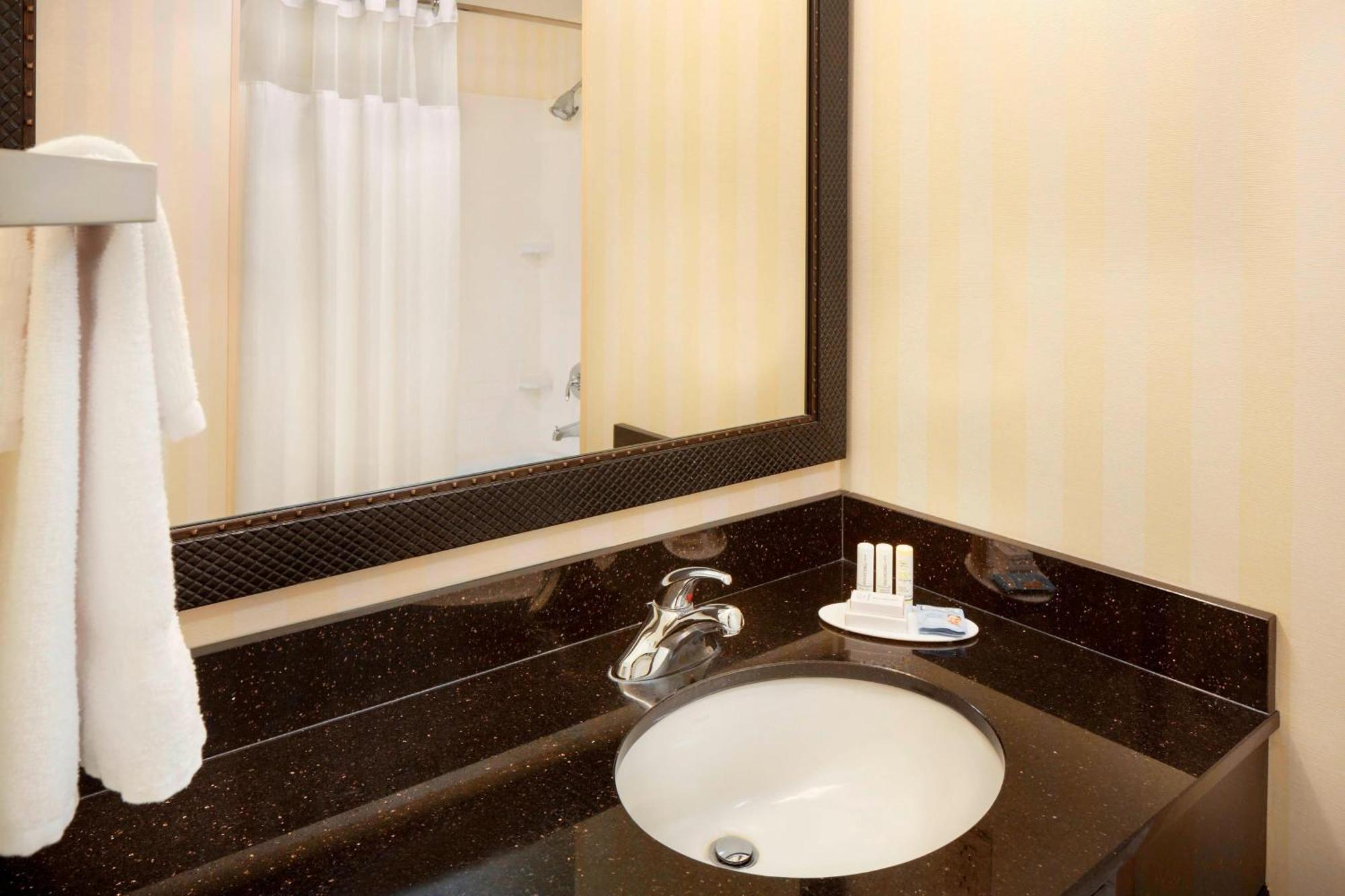 Fairfield Inn & Suites By Marriott Selma Kingsburg Buitenkant foto